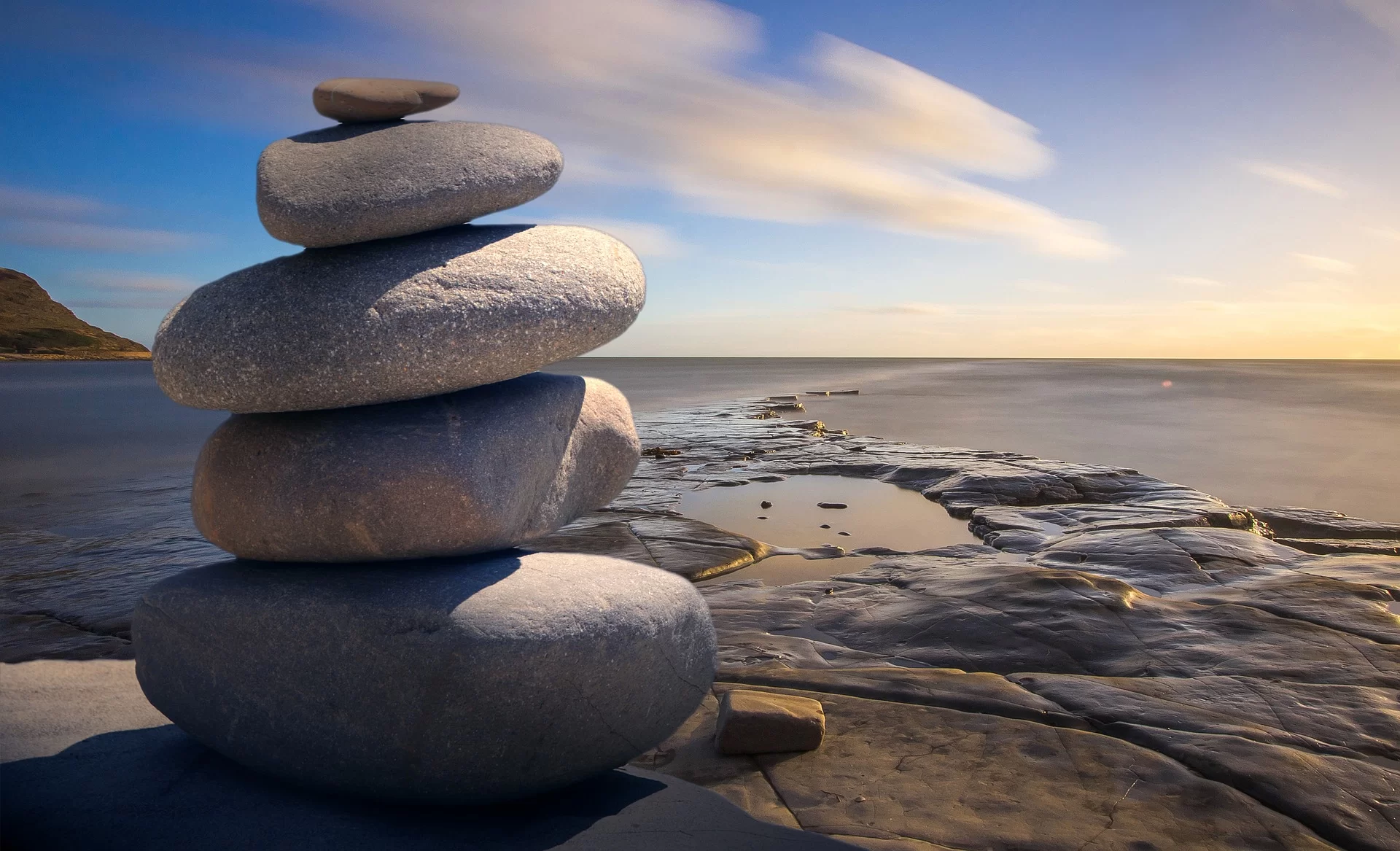 Increase self-confidence? Take advantage of the guidance of Ascended Master Djwhal Khul!